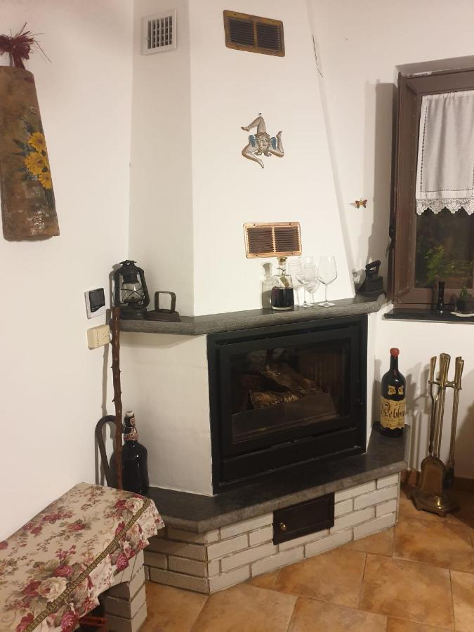 Vila La Casa Di Giulia Bronte Exteriér fotografie